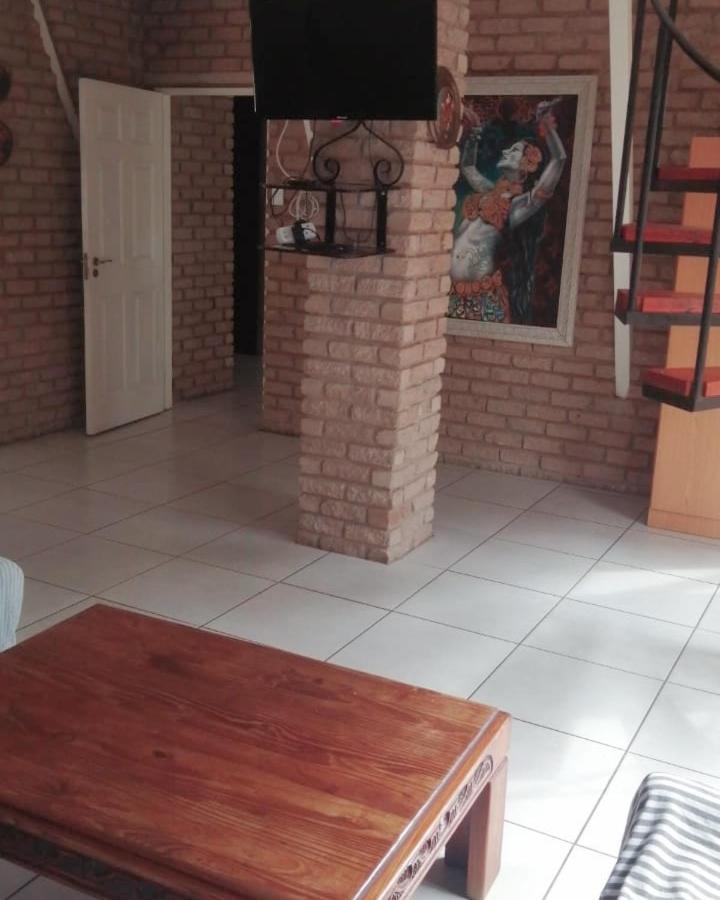 Tsumeb Backpackers & Safari Hostel Exterior foto